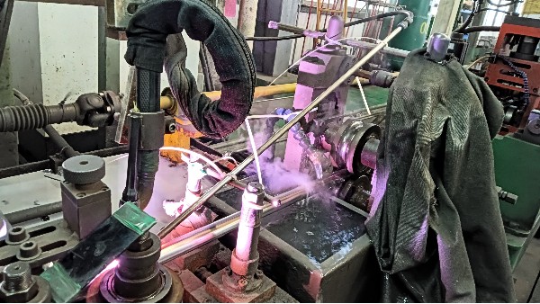 不銹鋼焊管使用過(guò)程中如何保養(yǎng)？